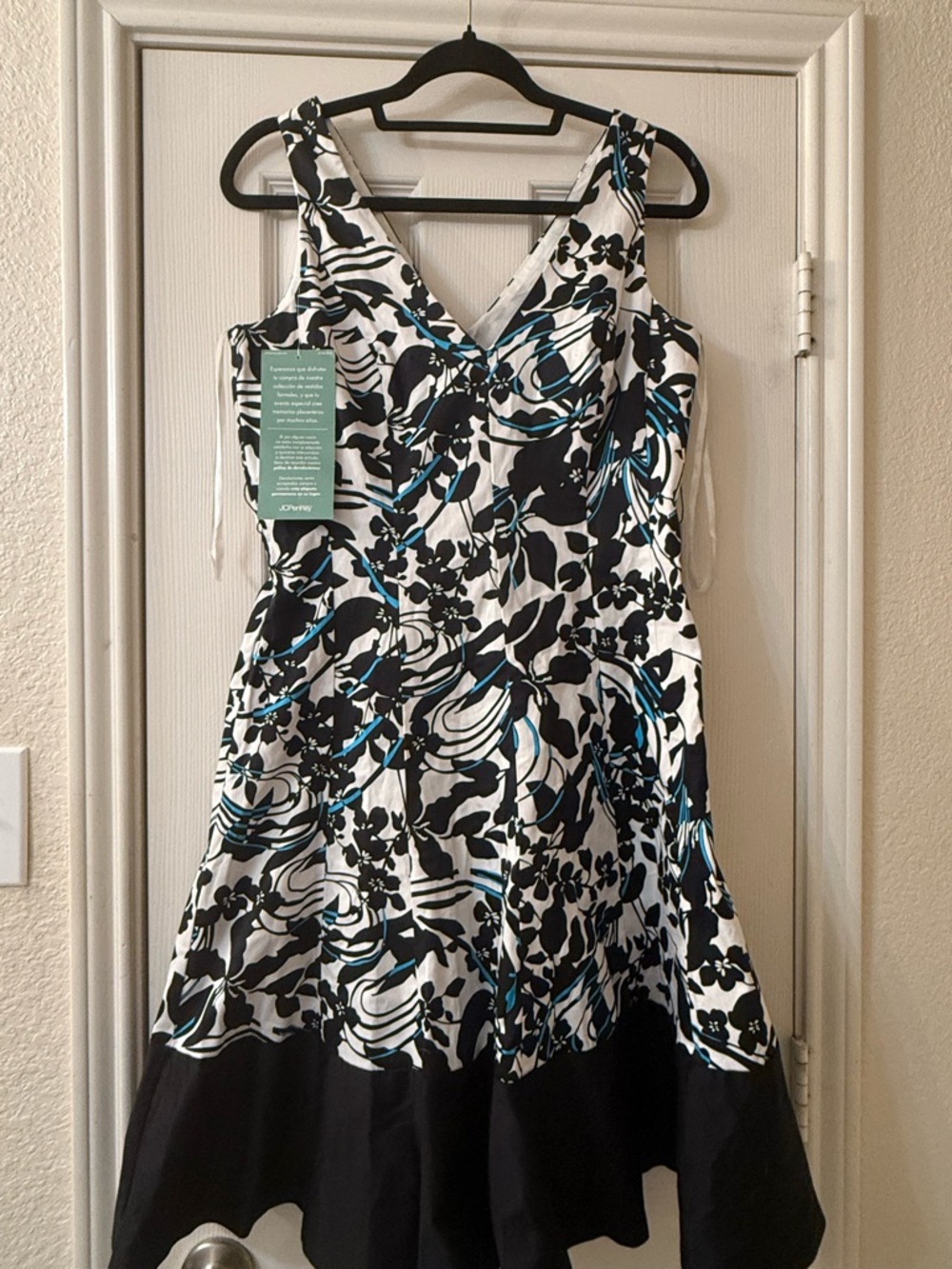 Jones Wear Dress Floral Black & White Fit-and-Flare Dress with Teal Accents